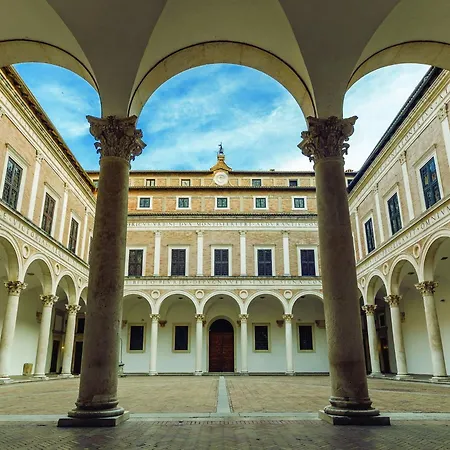 Elena's Сasa de vacaciones Urbino